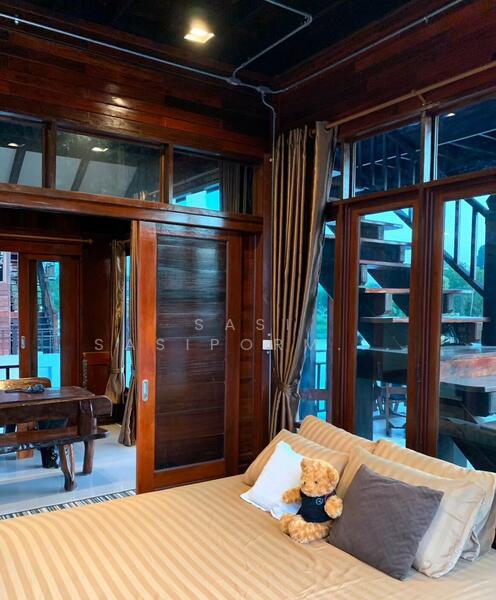 For Sale - Two-Bedroom Two-Bathroom Wooden House for Rent/Sale, Chon Buri (Pattaya)