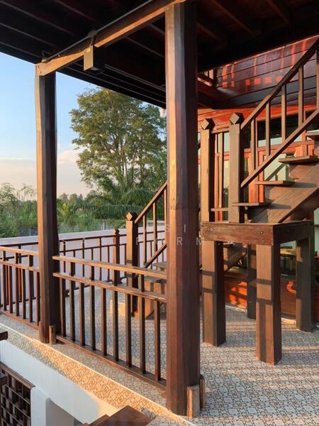 For Sale - Two-Bedroom Two-Bathroom Wooden House for Rent/Sale, Chon Buri (Pattaya)