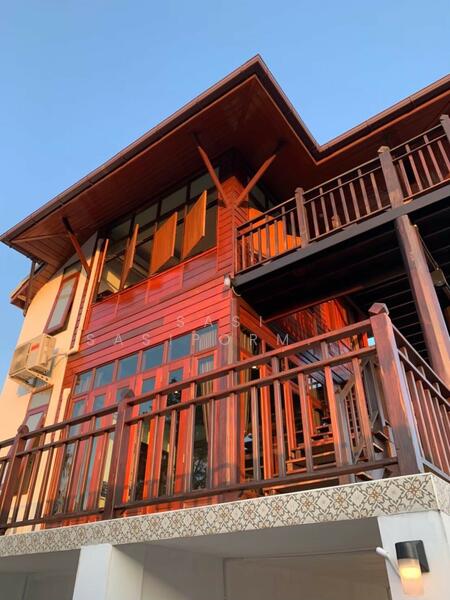 For Sale - Two-Bedroom Two-Bathroom Wooden House for Rent/Sale, Chon Buri (Pattaya)