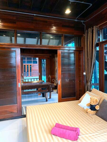 For Sale - Two-Bedroom Two-Bathroom Wooden House for Rent/Sale, Chon Buri (Pattaya)