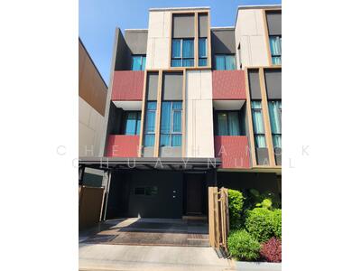 ขาย - Baan Klang Muang Classe Sukhumvit 77 : บ้านกลางเมือง คลาสเซ่ สุขุมวิท 77, กรุงเทพ