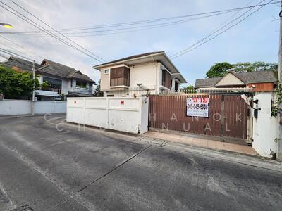 ขาย - บ้านเดี่ยว เสนานิคม1 ซอย12 3ห้องนอน 4ห้องน้ำ 4จอดรถ, กรุงเทพ