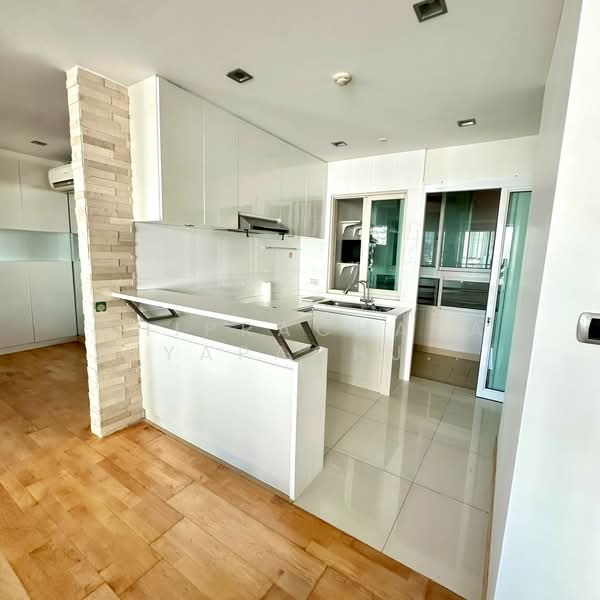Watermark Chaophraya, Bangkok, Soi Charoennakorn 39-41, Charoennakorn Road, Bang Lam Phu Lang, Khlong San, Bangkok, 2 Bedrooms, 145 sqm, Condo For Rent, by Thiprachaya Piyapachjiragul, 11843636 - DDproperty.com