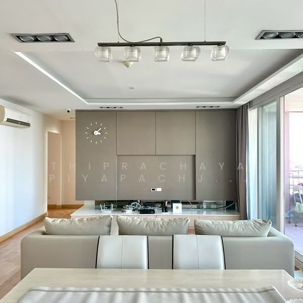 Watermark Chaophraya, Bangkok, Soi Charoennakorn 39-41, Charoennakorn Road, Bang Lam Phu Lang, Khlong San, Bangkok, 2 Bedrooms, 145 sqm, Condo For Rent, by Thiprachaya Piyapachjiragul, 11843636 - DDproperty.com