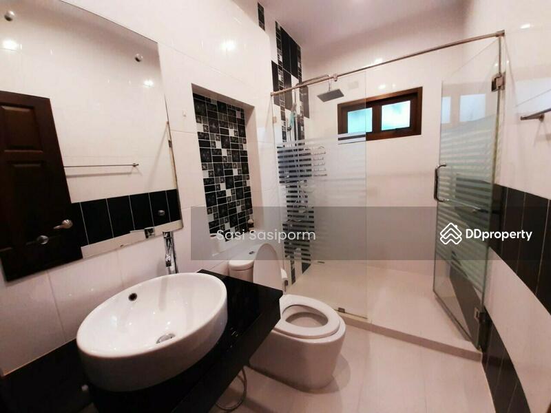 For Sale - Be a Getaway King/Queen: Explore Huai Yai Villa Now!, Chon Buri