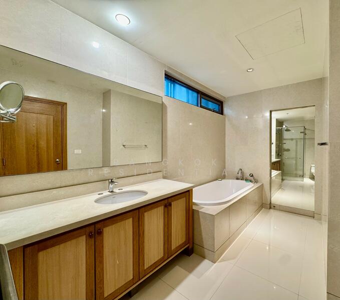 The Emporio Place : ดิ เอ็มโพริโอ เพลส, กรุงเทพ, 93 ซอยสุขุมวิท 24 ถนนสุุขุมวิท, คลองตัน, คลองเตย, กรุงเทพ, 126 ตร.ม., คอนโด ให้เช่า, โดย Bangkok Residential, 11844365 - DDproperty.com