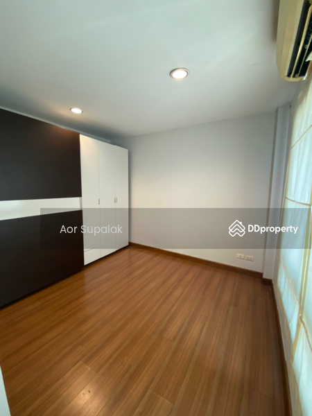 For Sale - Baan Klang Muang Swiss Town Kaset-Nawamin, Bangkok