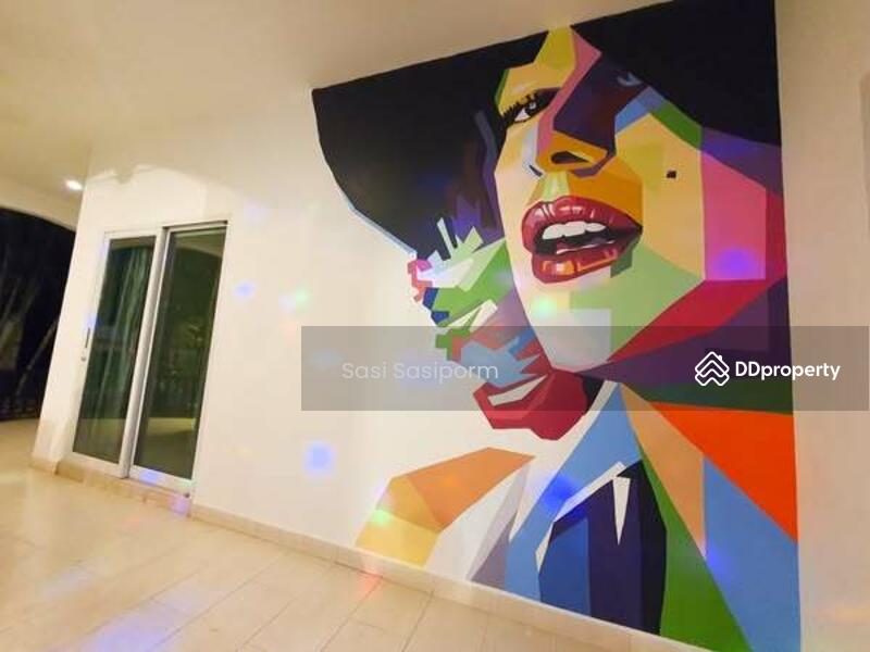 For Rent - Luxury 5 Bedrooms On The Rock Pattaya Pool Villa, Chon Buri