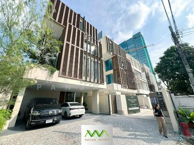 ขาย - ขายบ้านเดี่ยวหรู พระราม6 ใกล้โรงเรียนสามเสน มีลิฟท์ส่วนตัว เนื้อที่ 55 ตร.ว. 5 ห้องนอน 4 ห้องน้ำ, กรุงเทพ