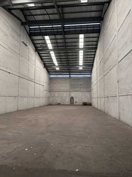 ให้เช่าโกดัง เทพารักษ์ อ.เมือง สมุทรปราการ ติดรถไฟฟ้า พื้นที่ 13,410 ตร.ม, สมุทรปราการ, เทพารักษ์, เมืองสมุทรปราการ, สมุทรปราการ, 1,728 ตร.ม., โกดัง-โรงงาน ให้เช่า, โดย Jakarin Houpramong, 11846401 - DDproperty.com