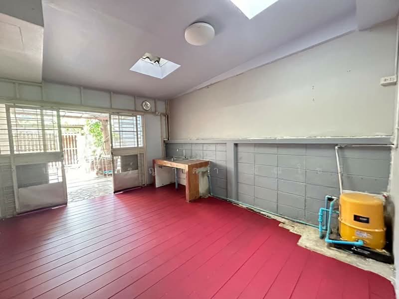 Single house Suthisan-Huai Khwang, Bangkok, Din Daeng, Din Daeng, Bangkok, 4 Bedrooms, 264 sqm, Single Detached House For Rent, by ปรินทร์ญาดา ชิณโชติ, 11846433 - DDproperty.com