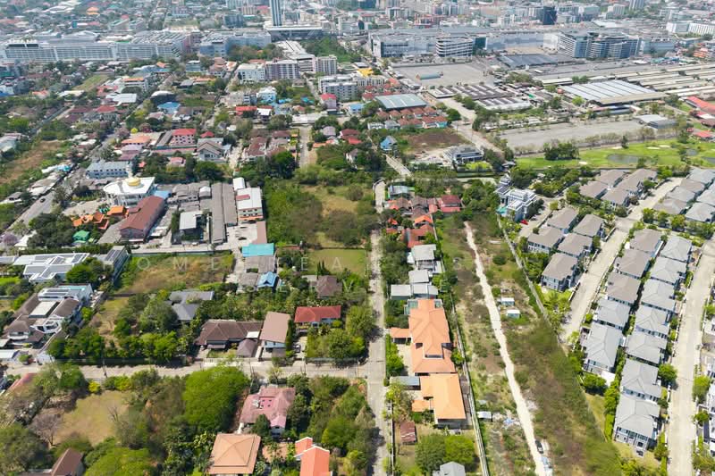 ขาย - ที่ดินเปล่า 296 ตร.ว. ศรีนครินทร์ 55 : Land 296 sq.w. Srinakarin 55, กรุงเทพ