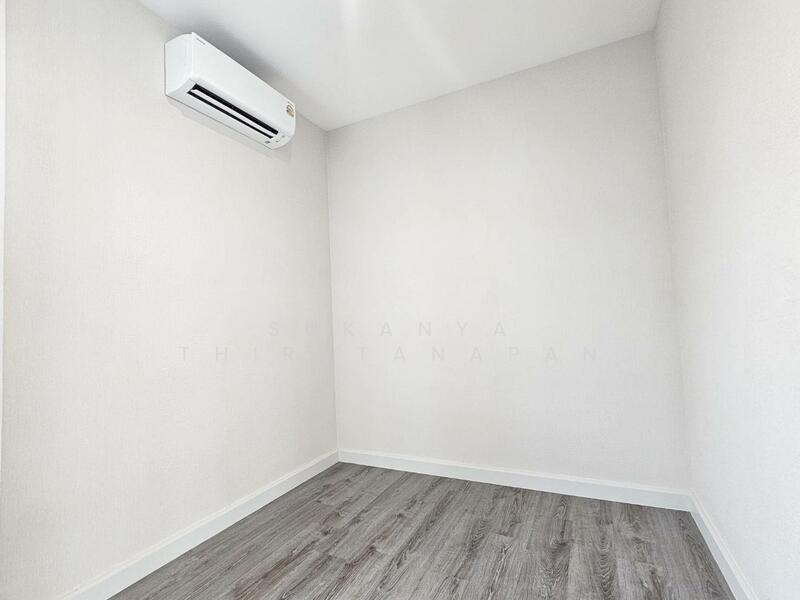 Baan Klang Muang Classe Ratchayothin, Bangkok, Chatuchak, Chatuchak, Bangkok, 3 Bedrooms, 238 sqm, Townhouse For Sale, by Sukanya Thiratanapan, 11847681 - DDproperty.com