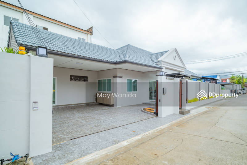 ขาย - Pool Villa with Mini Golf and Billiards for Sale/Rent in Phuket, ภูเก็ต