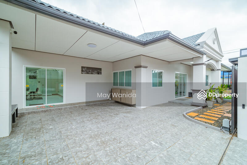 ขาย - Pool Villa with Mini Golf and Billiards for Sale/Rent in Phuket, ภูเก็ต