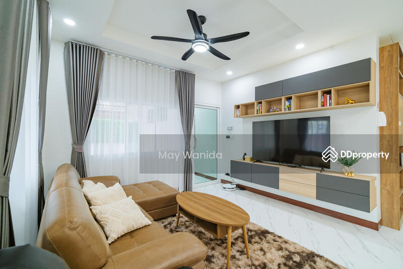 ขาย - Pool Villa with Mini Golf and Billiards for Sale/Rent in Phuket, ภูเก็ต