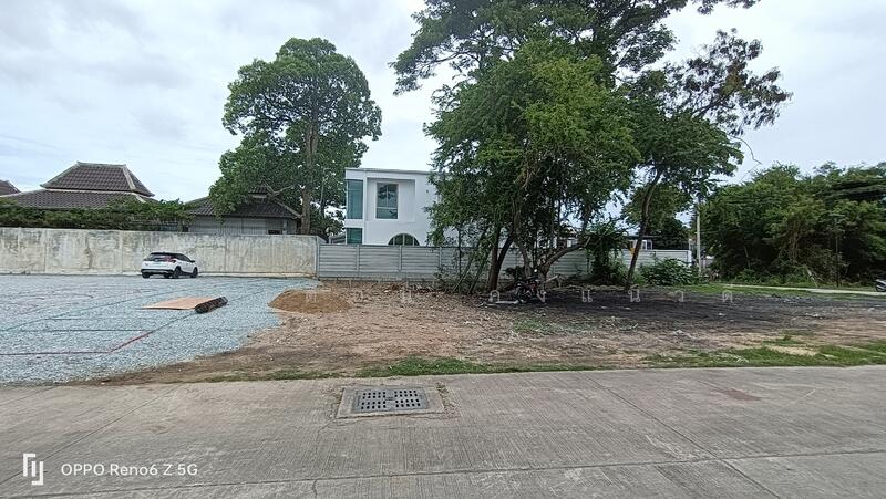 For Sale - Land nearest Jomtein pattaya beach at least 900m., Chon Buri (Pattaya)