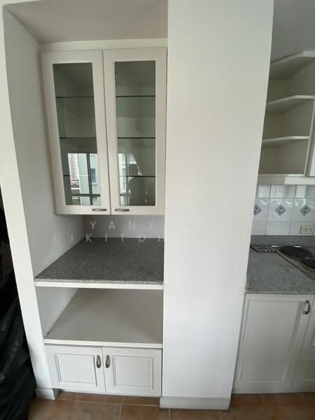 Raintree Villa, Bangkok, 108 198 Soi Sukhumvit 53, Khlong Tan Nua, Watthana, Bangkok, 2 Bedrooms, 80 sqm, Condo For Rent, by Yanyong Likitdhammakul, 11849609 - DDproperty.com