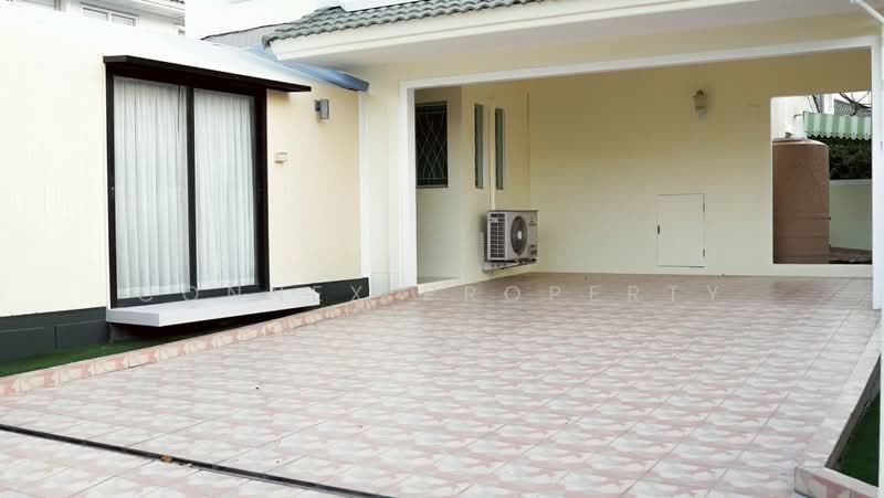 Prueklada Rangsit Klong 4, Pathum Thani, Sawai Pracharat Road, Lat Sawai, Lam Luk Ka, Pathum Thani, 3 Bedrooms, 250 sqm, Single Detached House For Sale, by Connex Property, 11849645 - DDproperty.com