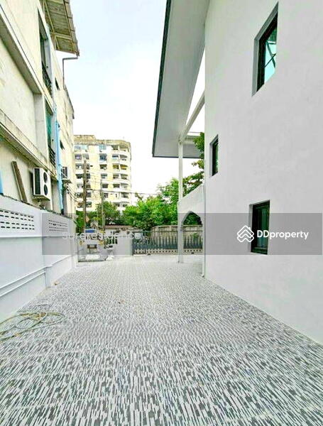 For Rent - Home office chockchai 4, H0684, Bangkok