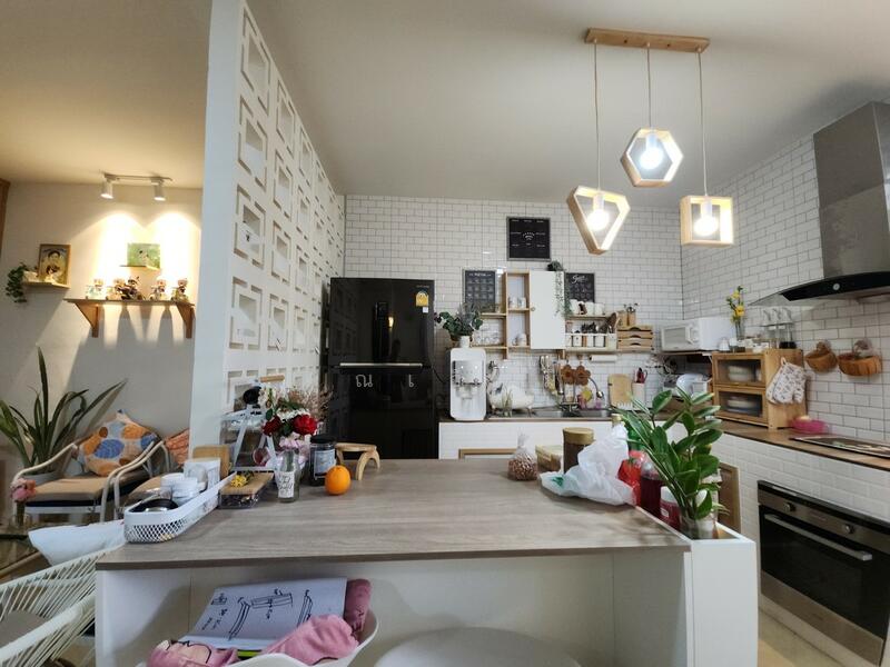 ขายบ้านชั้นเดียว โพธิ์กลาง เมืองโคราช | บ้านดีไซน์สวย พื้นที่กว้าง จัดผังเป็นสัดส่วน โซนทำงาน–สวน, นครราชสีมา, โพธิ์กลาง, เมืองนครราชสีมา, นครราชสีมา, 200 ตร.ม., บ้านเดี่ยว ขาย, โดย คุณเอ็มมี่, 11850272 - DDproperty.com