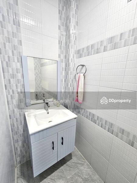 For Sale - 2-storey detached house with land, Ban Phru, for sale 5.5 million baht, Songkhla