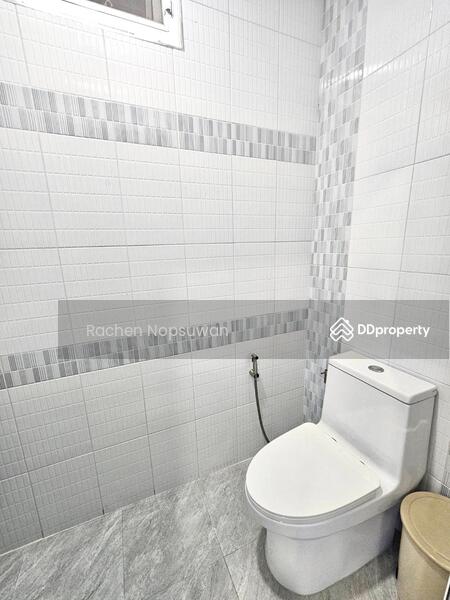 For Sale - 2-storey detached house with land, Ban Phru, for sale 5.5 million baht, Songkhla