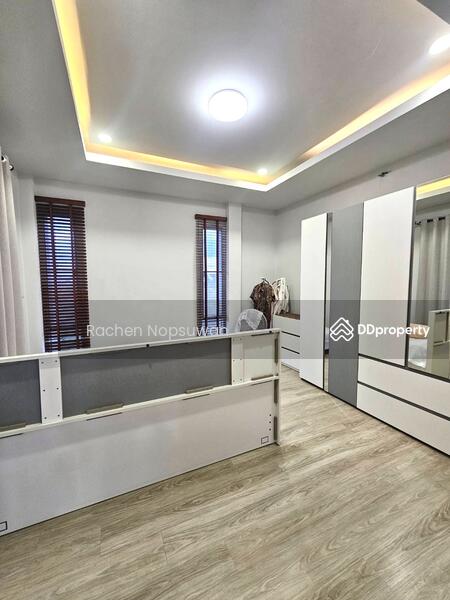 For Sale - 2-storey detached house with land, Ban Phru, for sale 5.5 million baht, Songkhla