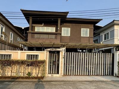 ขาย - บ้านเดี่ยว 2 ชั้น ในหมู่บ้านจัดสรรส่วนตัว ย่านตลิ่งชัน ใกล้สาย 1, กรุงเทพ