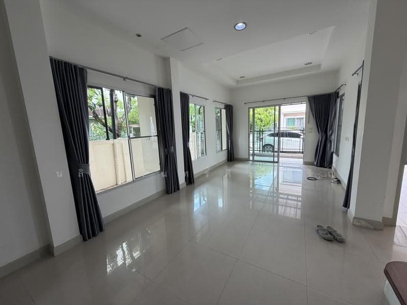 The Centro Sukhumvit 113, Samut Prakan, Sukhumvit Road 113, Samrong Nua, Muang Samut Prakarn, Samut Prakan, 3 Bedrooms, 180 sqm, Single Detached House For Rent, by Nalinee Chansiricharoen, 11851284 - DDproperty.com