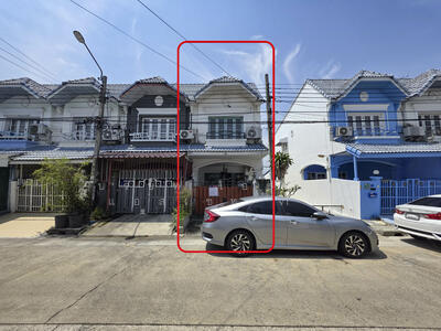 ขาย - ทาวน์เฮ้าส์ 2 ชั้น หมู่บ้าน มนวดี กรีน พาร์ค บางบัวทอง หลังมุม, นนทบุรี