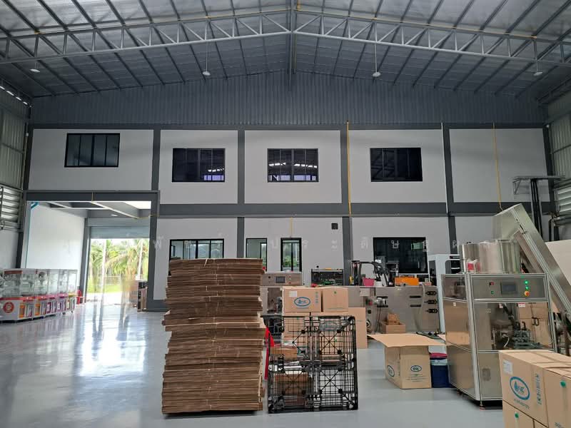 ขายโรงงานมือหนึ่ง 5 ไร่ 5500 ตรม. ขอใบรง.4 ได้ สมุทรสาคร ใกล้วัดพันธุวงษ์ ซ.สีวาพาสวัสดิ์-พันธุวงษ์, สมุทรสาคร, บ้านเกาะ, เมืองสมุทรสาคร, สมุทรสาคร, 3,000 ตร.ม., โกดัง-โรงงาน ขาย, โดย สุรีย์พัชร์ ประดิษฐผล, 11852145 - DDproperty.com