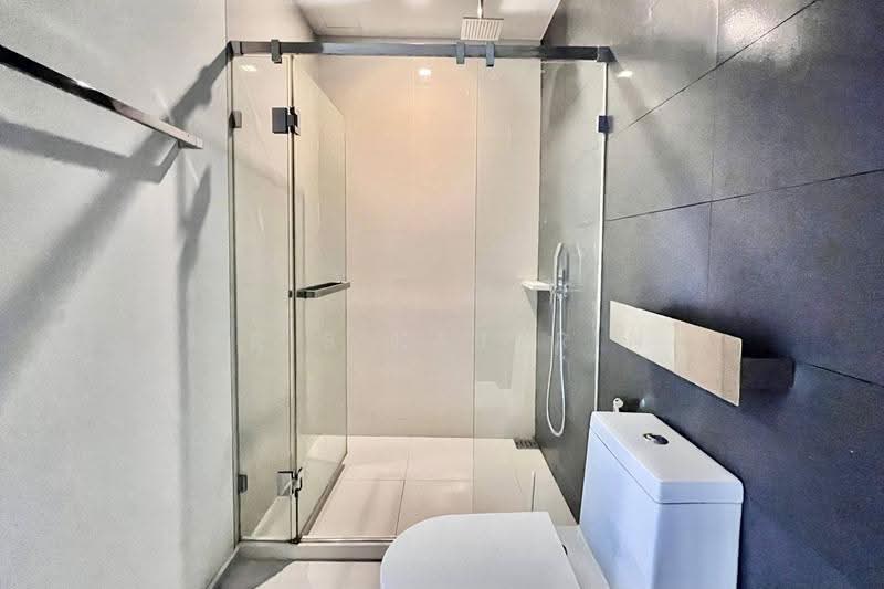 The Room BTS Wongwianyai, Bangkok, 44 KrungThonBuri Road, Khlong Ton Sai, Khlong San, Bangkok, 2 Bedrooms, 89 sqm, Condo For Rent, by Kris Kajarin, 11852413 - DDproperty.com