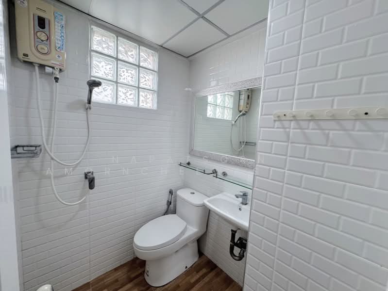 Baan Bodin, Bangkok, . ซอยลาดพร้าว 112 แขวงพลับพลา เขตวังทองหลาง กทม., Phlapphla, Wang Thonglang, Bangkok, Studio, 32 sqm, Condo For Rent, by Napatsorn Amorncheewasillapakul, 11852581 - DDproperty.com