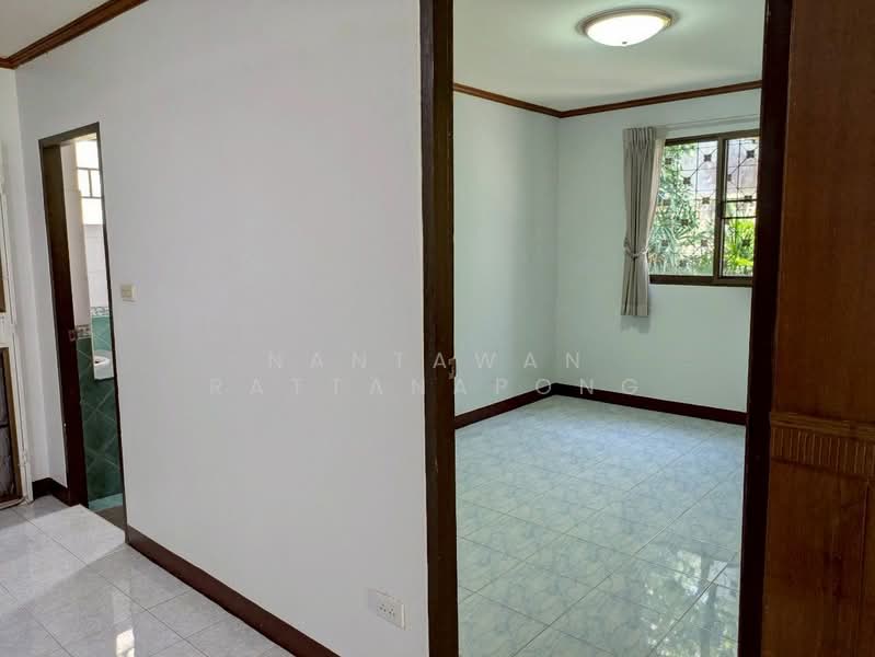 House for rent in Nimmannoradee village, close to BigC Hang Dong1, Mae Hia, Chiang Mai, Mae Hia, Muang Chiang Mai, Chiang Mai, 3 Bedrooms, 120 sqm, Single Detached House For Rent, by Nantawan Rattanapong, 11853261 - DDproperty.com