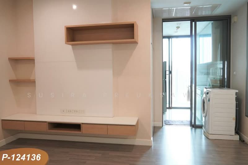 The Room BTS Wongwianyai, Bangkok, 44 KrungThonBuri Road, Khlong Ton Sai, Khlong San, Bangkok, 1 Bedroom, 56 sqm, Condo For Sale, by Susira Prueksawun, 11853364 - DDproperty.com