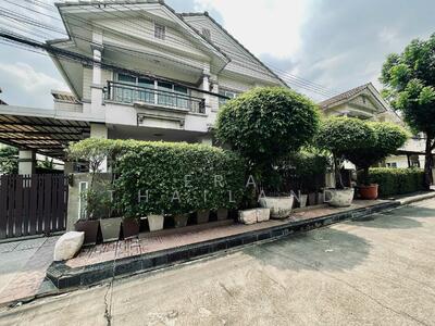 ขาย - ขายบ้านเดี่ยว หมู่บ้านสกุลธร วัชรพล 2/3 260 ตร.ม. ใกล้ BTS วัชรพล, กรุงเทพ