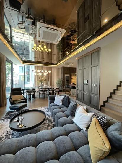 MEKA Signature Sathorn-Charoenrat, bangkok