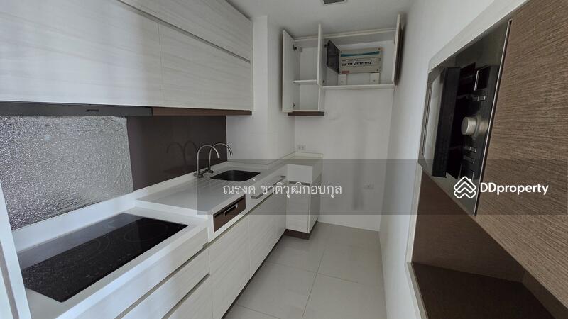 ห้องครัวพร้อมเฟอร์นิเจอร์