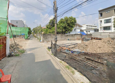 ขาย - ซอยลาดพร้าว 25 แยก 2 ขนาด, กรุงเทพ