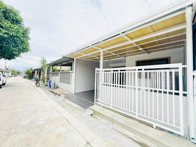 Baan Buathong 4 : บ้านบัวทอง 4, นนทบุรี, ถ.บ้านกล้วย-ไทรน้อย, พิมลราช, บางบัวทอง, นนทบุรี, 160 ตร.ม., ทาวน์เฮ้าส์ ขาย, โดย Connex Property, 11854285 - DDproperty.com