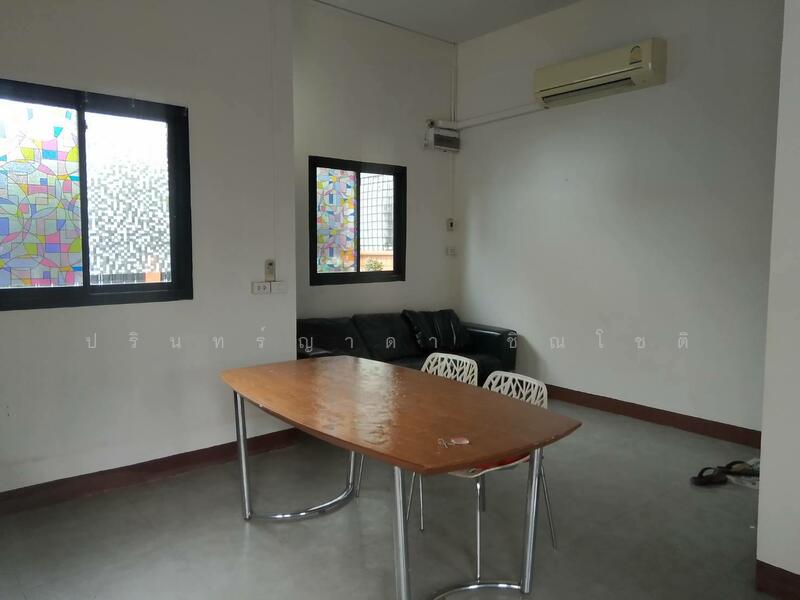 ให้เช่า - หมู่บ้านลูกกอล์ฟ เมืองทองธานี, นนทบุรี