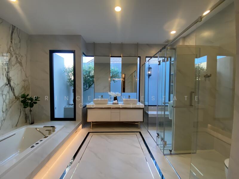 Nantawan Pool Villa Rama 9 New Krungthep Kreetha, Bangkok, Saphan Sung, Saphan Sung, Bangkok, 5 Bedrooms, 816 sqm, Single Detached House For Sale, by Princeton Estate Co.,Ltd., 11854499 - DDproperty.com