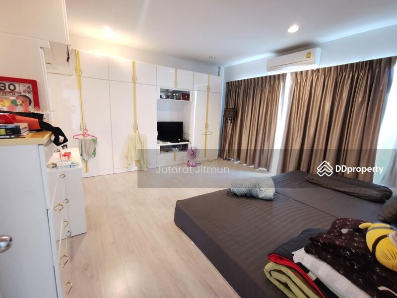 ขาย - บ้านพร้อมโกดัง ลาดกระบัง ฉลองกรุง, กรุงเทพ