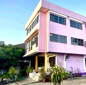 ขาย - ที่ดิน พร้อม บ้าน, กรุงเทพ