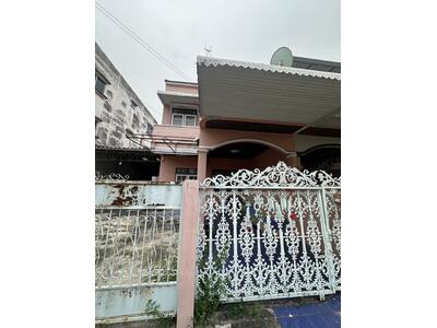 ขาย - ขายบ้านทาวน์เฮ้าส์ 2 ชั้น แก้ววิลล่า 2 ซ.ลาดพร้าววังหิน 68 ลาดพร้าว เนื้อที่ 40 ตารางวา, กรุงเทพ