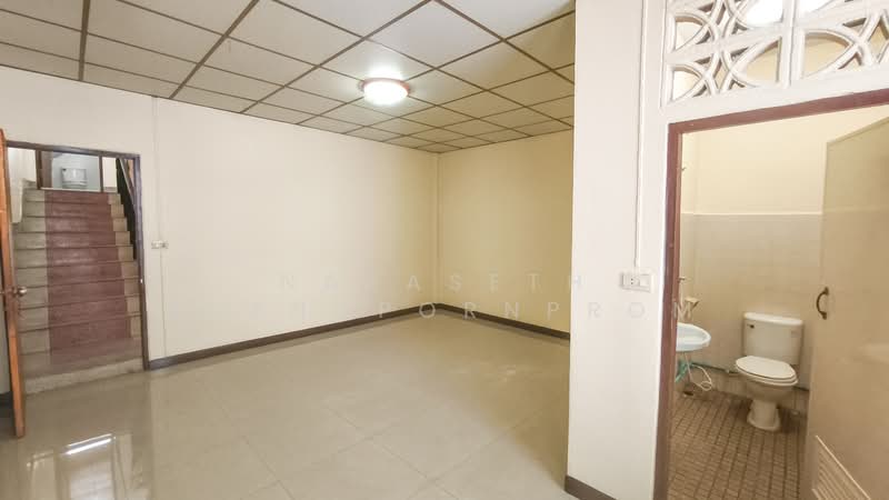 TownHome-3Storey-ForRent-At-Charunsanitwong8, Bangkok, Wat Tha Pra, Bangkok Yai, Bangkok, 3 Bedrooms, 280 sqm, Townhouse For Rent, by Naraseth Puengpornprom, 11855107 - DDproperty.com