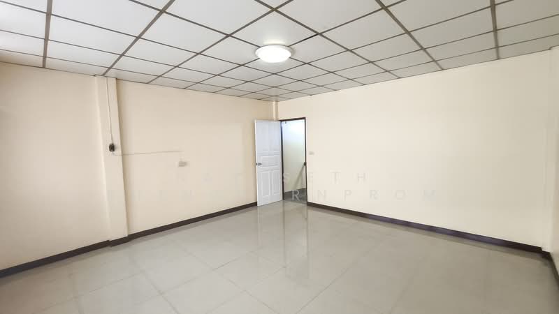 TownHome-3Storey-ForRent-At-Charunsanitwong8, กรุงเทพ, วัดท่าพระ, บางกอกใหญ่, กรุงเทพ, 280 ตร.ม., ทาวน์เฮ้าส์ ให้เช่า, โดย Naraseth Puengpornprom, 11855107 - DDproperty.com