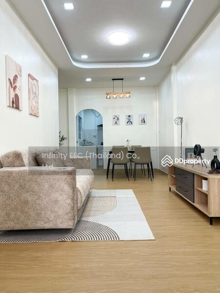 ขาย - (In3) ขายบ้านทาวน์เฮ้าส์ รีโนเวทใหม่ ใกล้ตลาดหนองค้อ บ้านพร้อมอยู่ หมู่บ้านพฤกษชาติ6, ชลบุรี