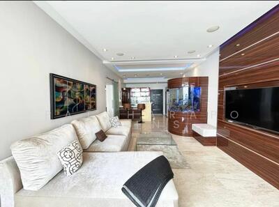 ขาย - Krisda Golden Condotel Cliff and Park : กฤษดา โกลเด้น คอนโดเทล, ชลบุรี